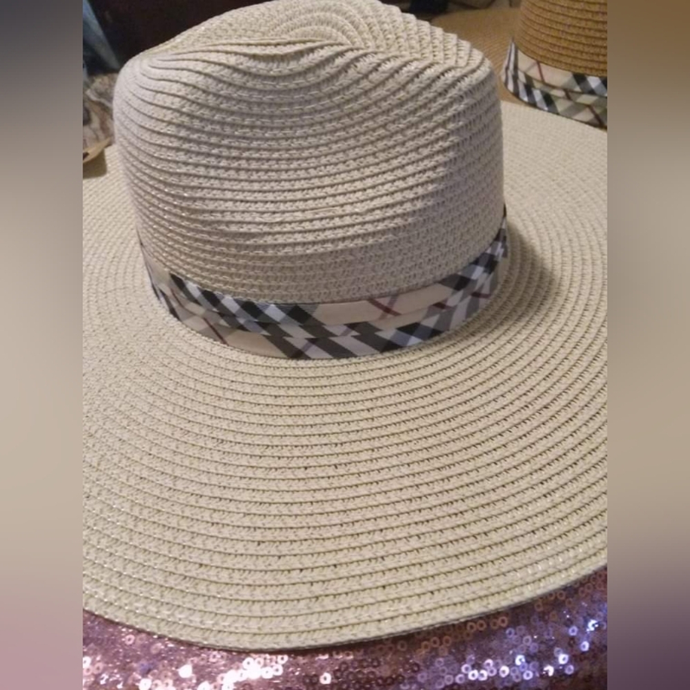 Cream Straw Hat - Picture 2 of 2